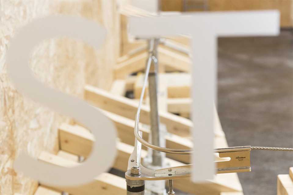 INSTALLERS OF FALL PROTECTION SYSTEMS AND PPE INSPECTORS (KONG)